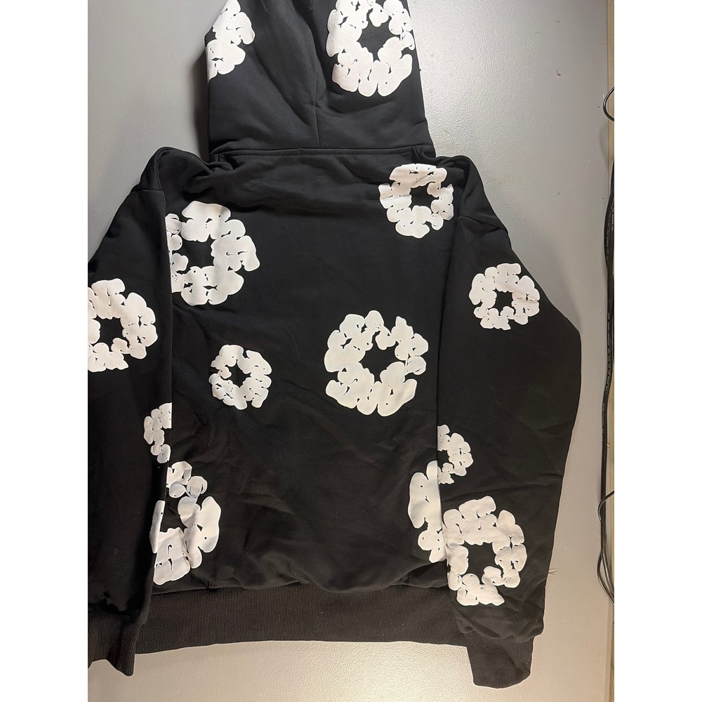 Denim Tears Cotton Wreath Hoodie Mens Size S Black White Graphic Sweatshirt NWT